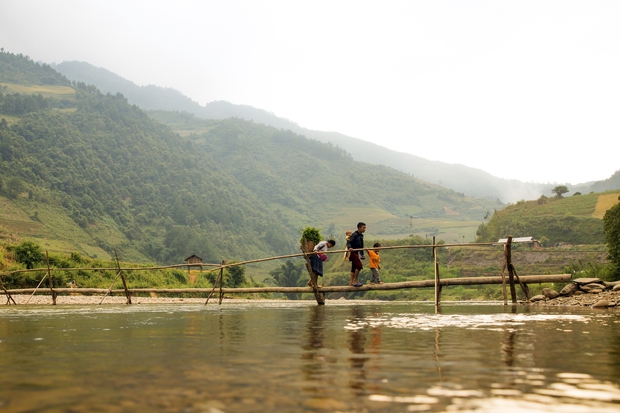 Ảnh: Nghỉ lễ Quốc Khánh 2/9, đến Yên Bái ngắm dù lượn bay trên ruộng bậc thang vàng óng - Ảnh 13.