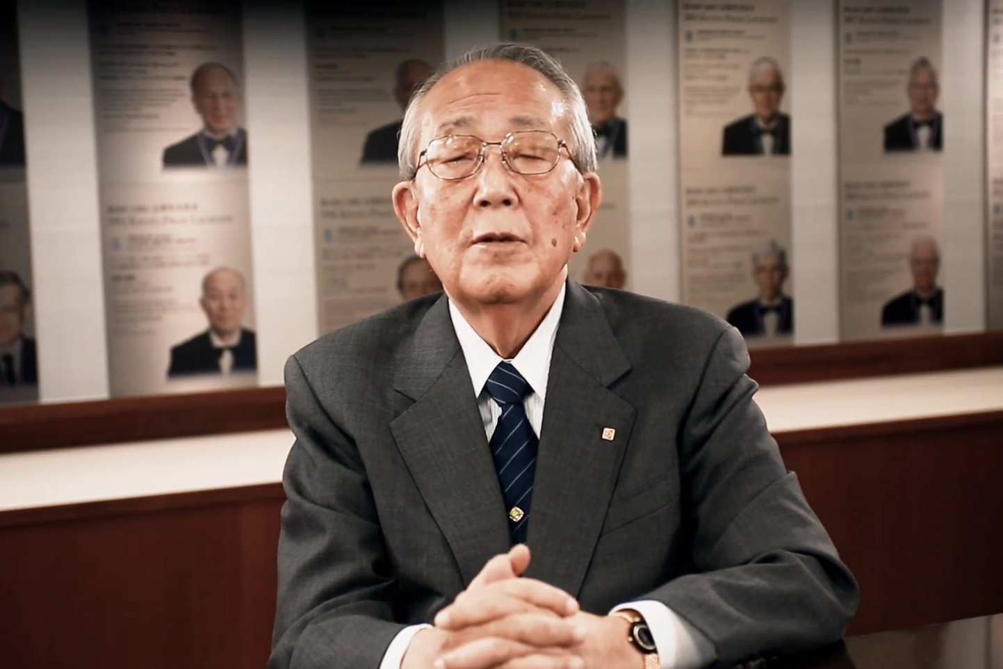 日本のビジネス王稲盛和夫氏が死去、人生の意味についての3つの真実を残した - 写真3。