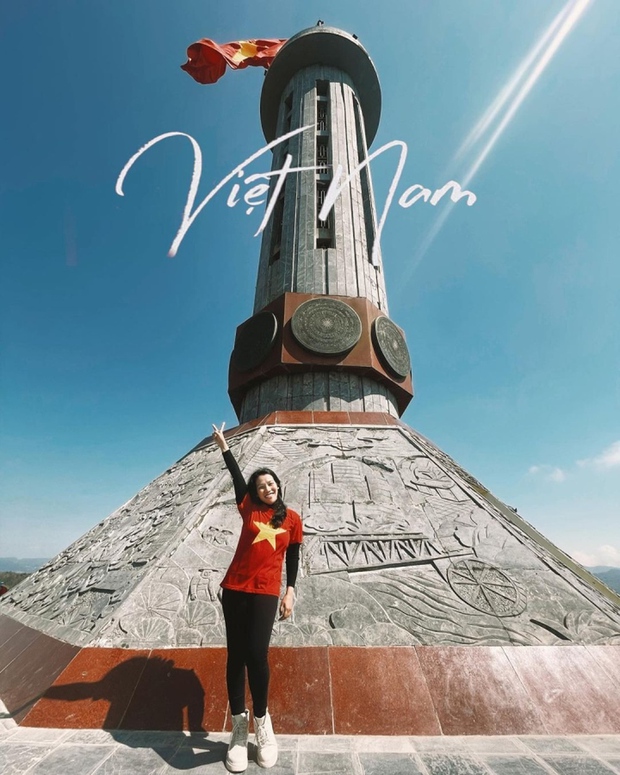 Cột cờ Việt Nam là một trong những biểu tượng văn hóa đặc trưng của dân tộc. Đó là niềm tự hào, tinh thần yêu nước của người Việt Nam. Xem hình ảnh liên quan đến cột cờ Việt Nam để thấy được sự kiêu hãnh, phát triển của đất nước.