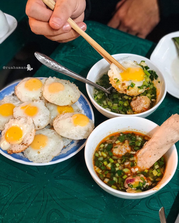 Tạp chí Mỹ gợi ý loạt món ăn đường phố nên thử khi đến Việt Nam - Ảnh 9.