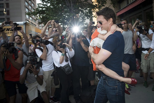 2 ái nữ nhà Tom Cruise và nhà Angelina Jolie cùng đón tuổi 16, càng lớn càng lột xác - Ảnh 3.