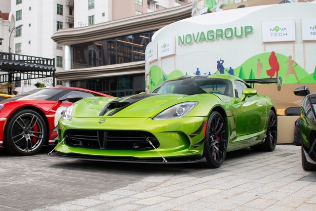 Siêu rắn Dodge Viper ACR Snakeskin độc nhất Việt Nam: Giới hạn 31 chiếc trên toàn thế giới, có tiền cũng khó mua - Ảnh 17.