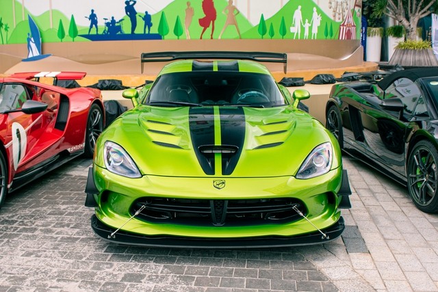 Siêu rắn Dodge Viper ACR Snakeskin độc nhất Việt Nam: Giới hạn 31 chiếc trên toàn thế giới, có tiền cũng khó mua - Ảnh 4.