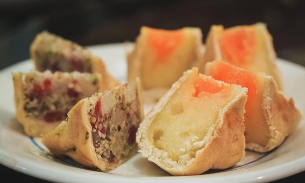 Những hàng bánh Trung thu đúng chất cổ truyền và mang đậm hương vị xưa tại Hà Nội - Ảnh 12.