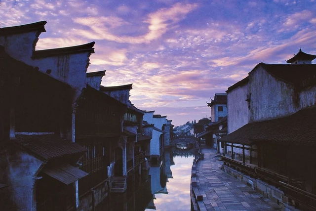 Cổ trấn nước nghìn năm tuổi ở Trung Quốc: Vẻ đẹp non nước hữu tình như tranh thủy mặc, thu hút hàng triệu du khách - Ảnh 9.