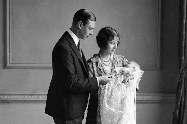 Cuộc đời lẫy lừng của Nữ hoàng Elizabeth II - vị quân vương trị vì 70 năm đã trở thành biểu tượng nước Anh - Ảnh 1. Cuộc đời lẫy lừng của Nữ hoàng Elizabeth II - vị quân vương trị vì 70 năm đã trở thành biểu tượng nước Anh - Ảnh 1.