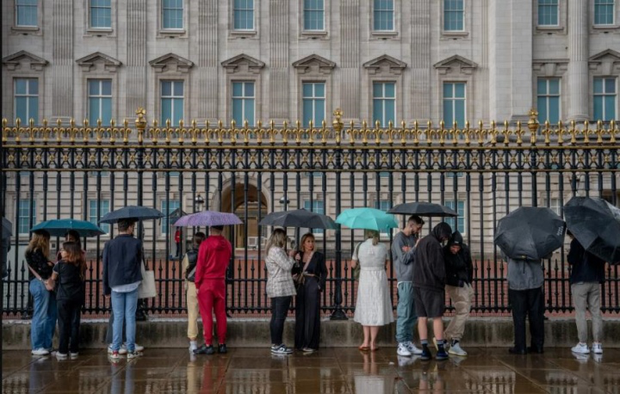 Ảnh: Thế giới tưởng niệm Nữ hoàng Elizabeth II - Ảnh 8. Ảnh: Thế giới tưởng niệm Nữ hoàng Elizabeth II - Ảnh 8.