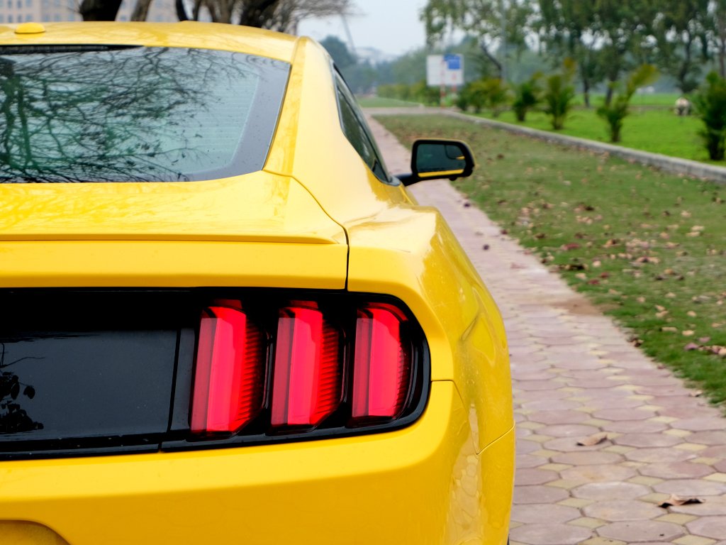 Dân chơi Hà Nội bán cặp Ford Mustang và BMW i8 cùng đời biển khủng giá 5,9 tỷ đồng - Ảnh 6.