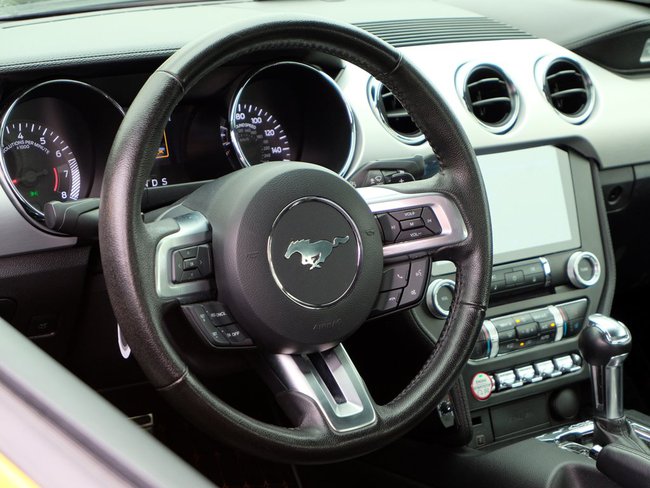 Dân chơi Hà Nội bán cặp Ford Mustang và BMW i8 cùng đời biển khủng giá 5,9 tỷ đồng - Ảnh 9.