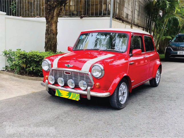 Mini Cooper đời cổ lột xác qua bàn tay người thợ ở Đồng Nai - Ảnh 7.