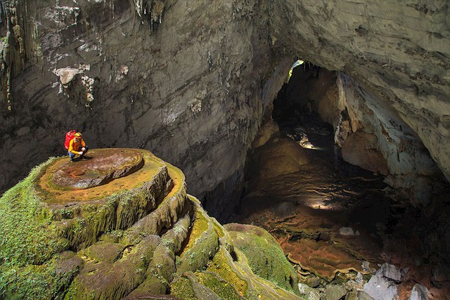 What's in Hung Thong, a new natural cave system has been exploited to welcome tourists in Quang Binh - Photo 2.