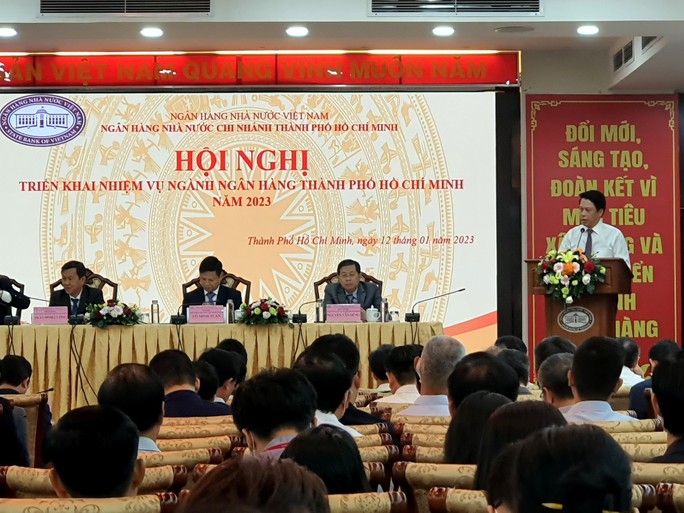 Lãnh đạo TP HCM mong các ngân hàng chú trọng việc cho vay tiêu dùng - Ảnh 1. Lãnh đạo TP HCM mong các ngân hàng chú trọng việc cho vay tiêu dùng - Ảnh 1.