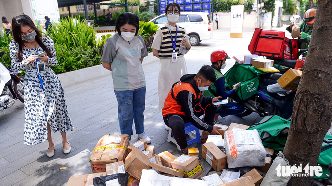 Mua sắm online cuối năm: Coi chừng tiền trao, cháo mất - Ảnh 1.