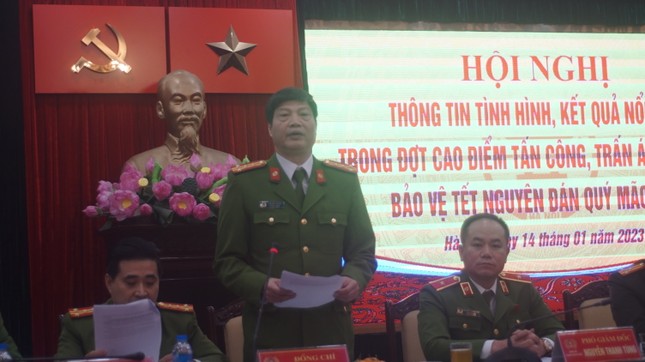 Hà Nội phát hiện vi phạm tại 10 trung tâm đăng kiểm, khởi tố 18 đối tượng - Ảnh 1.