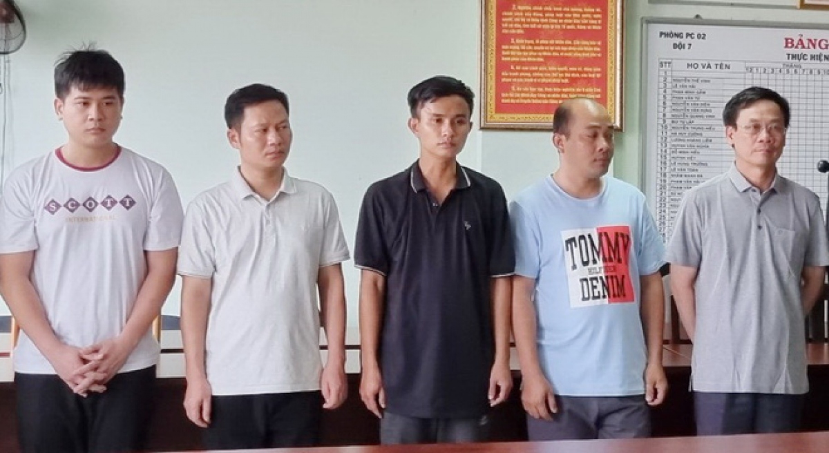 Khởi tố nguyên Cục trưởng Cục Đăng kiểm Việt Nam Trần Kỳ Hình - Ảnh 1.