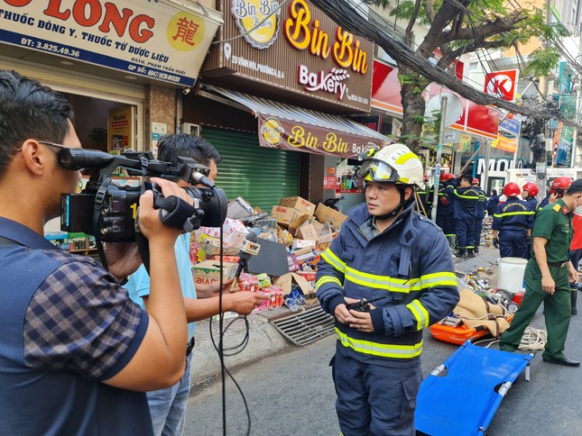 Nguyên nhân sập cửa hàng Circle K ở TPHCM làm nữ sinh lớp 9 tử vong - Ảnh 3.