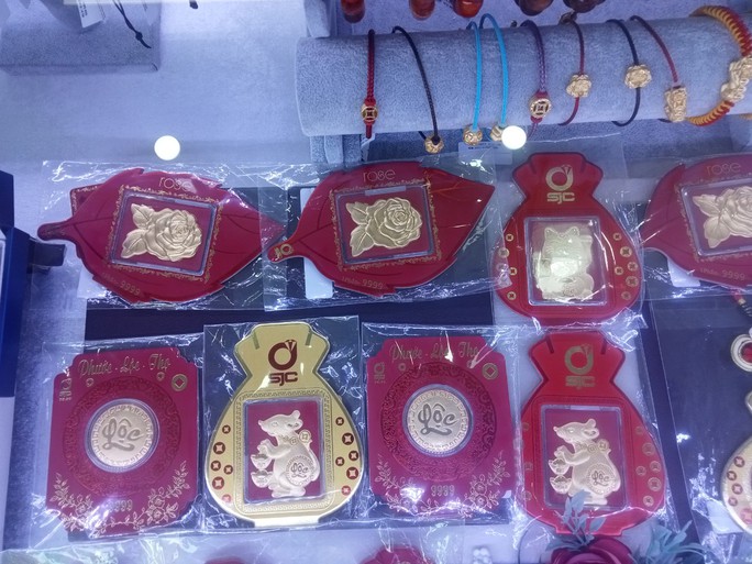 Nhộn nhịp sản phẩm vàng Thần Tài - Ảnh 6. Nhộn nhịp sản phẩm vàng Thần Tài - Ảnh 6.