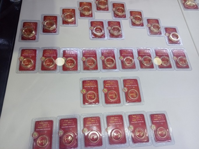 Nhộn nhịp sản phẩm vàng Thần Tài - Ảnh 4. Nhộn nhịp sản phẩm vàng Thần Tài - Ảnh 4.