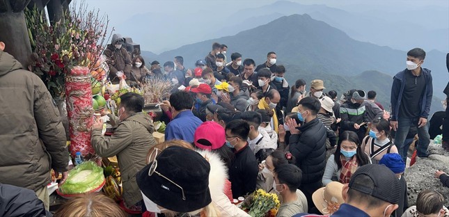 Điểm danh các lễ hội đầu xuân lớn bậc nhất Việt Nam để xách balo lên và đi - Ảnh 5.