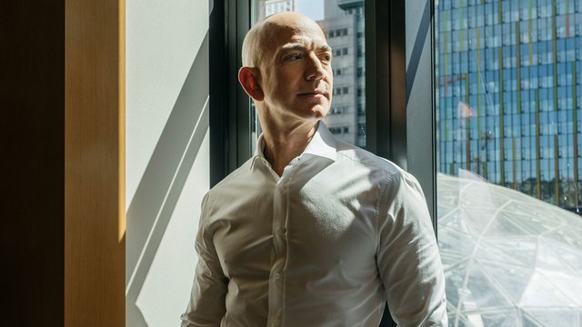 Jeff Bezos, ông trùm Amazon tuổi Mão và 5 bài học phải thuộc nằm lòng nếu muốn thành công - Ảnh 3.