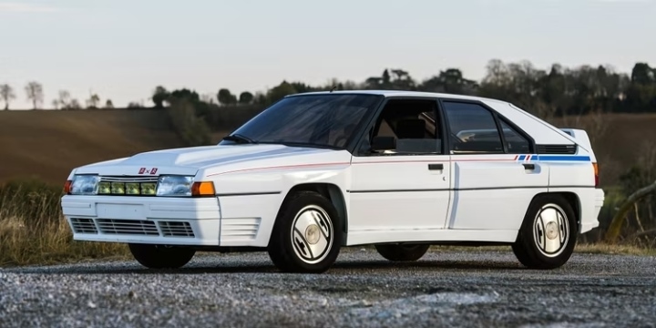 Những mẫu xe cổ điển sẽ tăng giá chóng mặt vào năm 2023 - Ảnh 5.