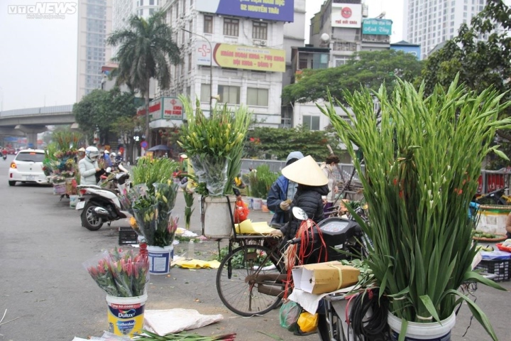 Giá rau xanh, hoa quả, thịt, cá sau Tết thế nào? - Ảnh 3.