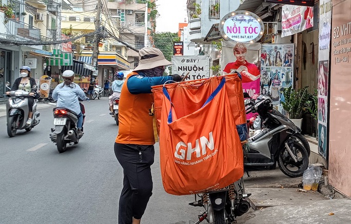 Livestream và những chuyện tưởng như không tưởng - Ảnh 4. Livestream và những chuyện tưởng như không tưởng - Ảnh 4.