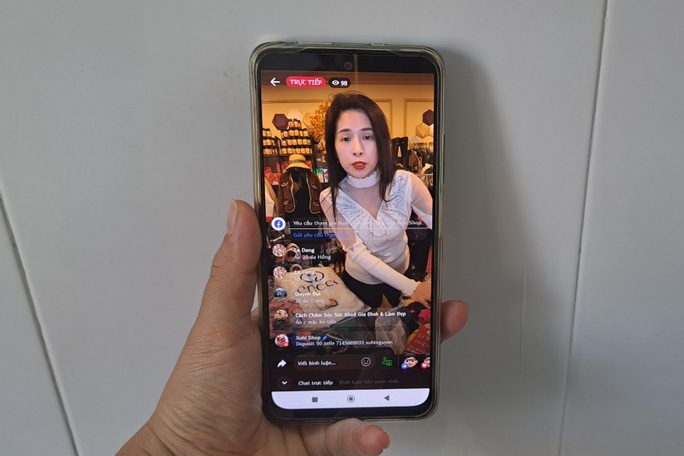 Livestream và những chuyện tưởng như không tưởng - Ảnh 2. Livestream và những chuyện tưởng như không tưởng - Ảnh 2.