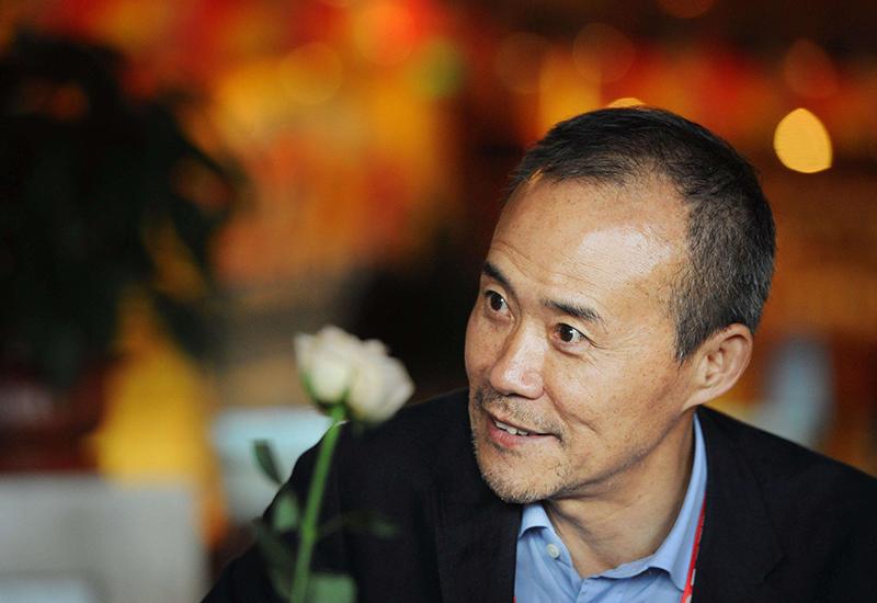 Từ người bán ngô trở thành ông trùm bất động sản lừng danh Trung Quốc: Chìa khóa thành công của tôi nằm ở việc học phép trừ và 5 thói quen này - Ảnh 1.