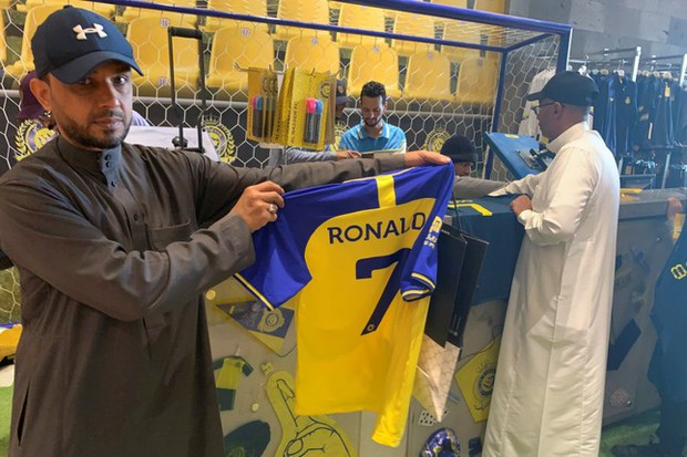 Ronaldo giúp Al Nassr kiếm về nhiều triệu USD chỉ sau 48 giờ - Ảnh 1.