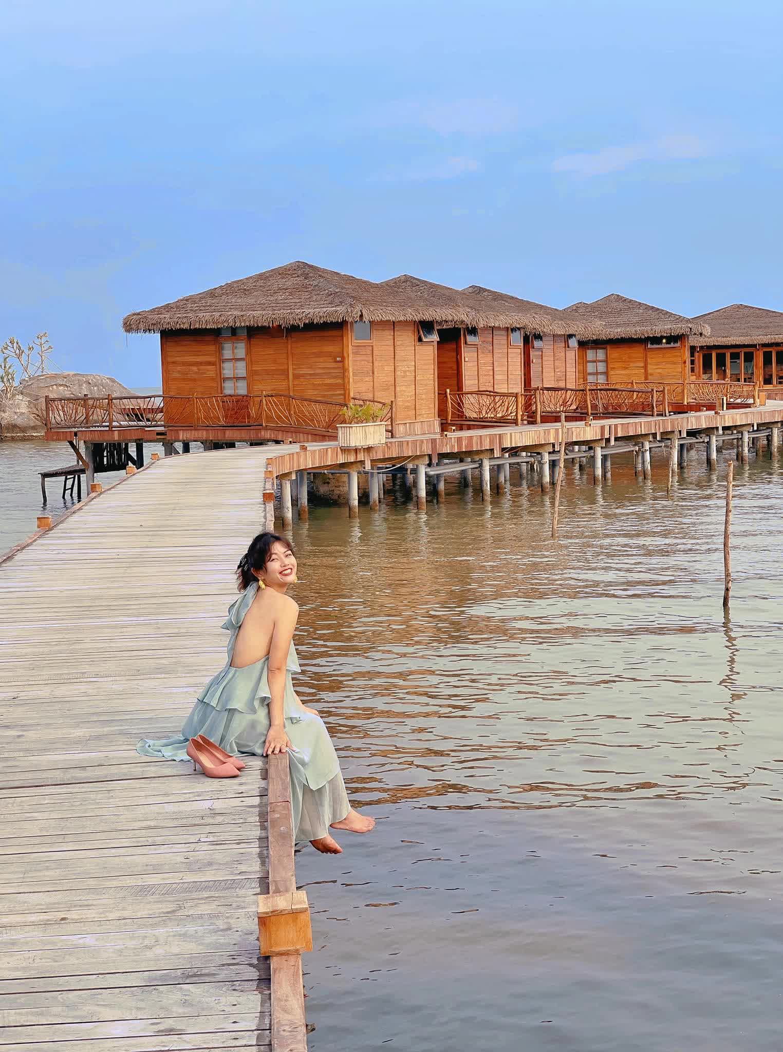 Cô gái gây choáng khi tổng kết số tiền du lịch trong 1 năm: ”Chi phí có thể mua được căn nhà nhỏ” - Ảnh 11.