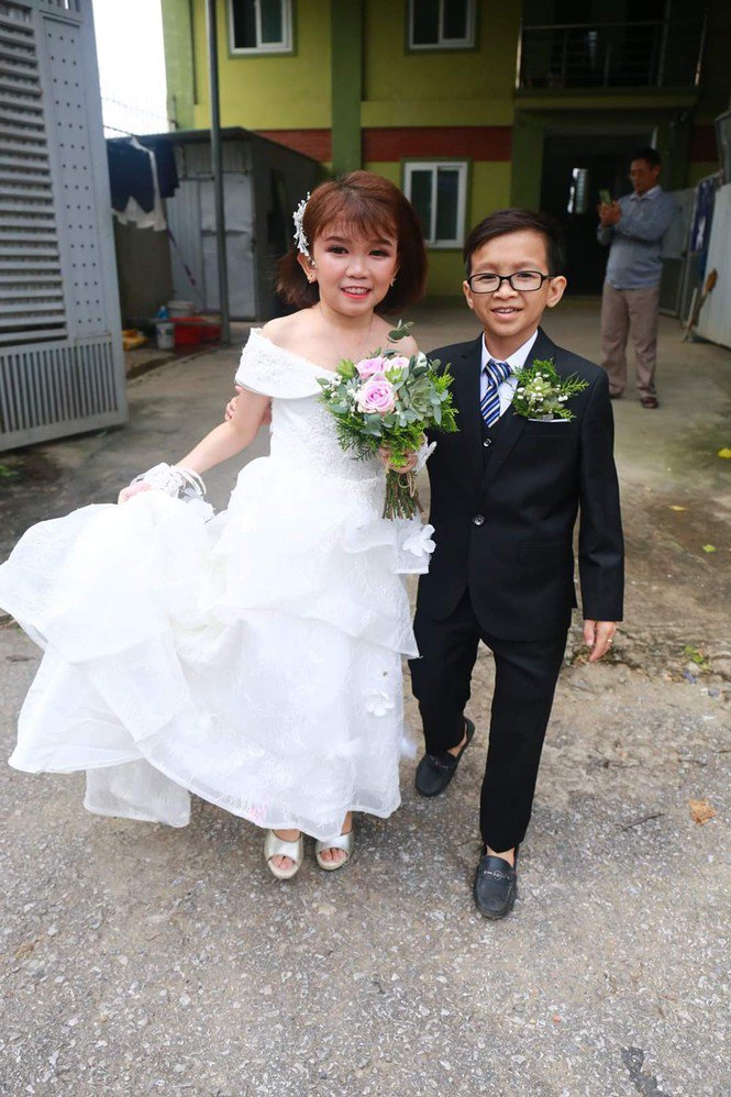 Chuyện tình của hai cặp đôi tí hon từng gây chú ý: Hạnh phúc viên mãn nhưng luôn bị người ngoài lầm tưởng một điều - Ảnh 7. Chuyện tình của hai cặp đôi tí hon từng gây chú ý: Hạnh phúc viên mãn nhưng luôn bị người ngoài lầm tưởng một điều - Ảnh 7.