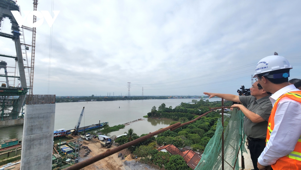 Thủ tướng Phạm Minh Chính kiểm tra Dự án cao tốc khu vực ĐBSCL - Ảnh 3. Thủ tướng Phạm Minh Chính kiểm tra Dự án cao tốc khu vực ĐBSCL - Ảnh 3.
