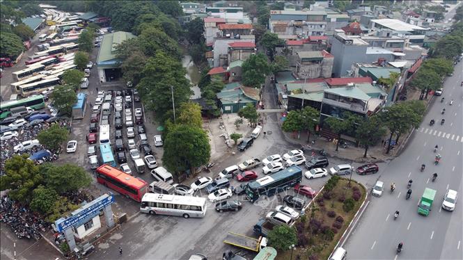 Hà Nội: Lượng xe đăng kiểm tăng cao những ngày đầu năm - Ảnh 1.