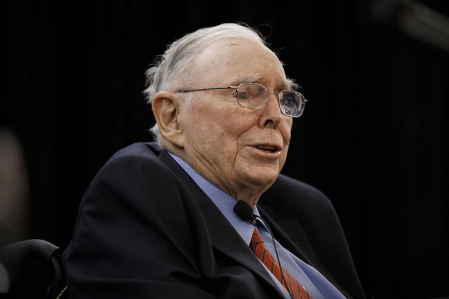 Phó tướng đại tài của Warren Buffett khẳng định: Muốn giàu có phải làm tốt 3 việc sau, đáng tiếc nhiều người đang làm ngược lại - Ảnh 1.