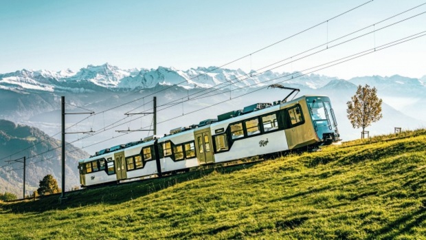 Những tuyến du lịch tàu hỏa đẹp nhất Thụy Sĩ - Ảnh 1.
