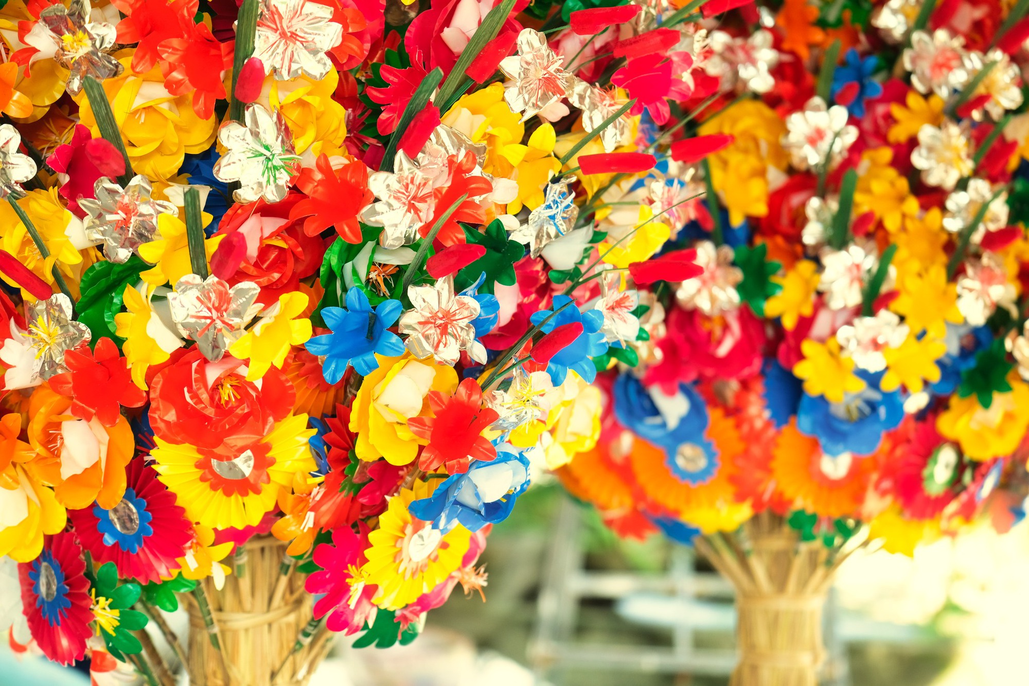 Các làng nghề của Huế rực rỡ mỗi khi Tết đến xuân về - Ảnh 1.