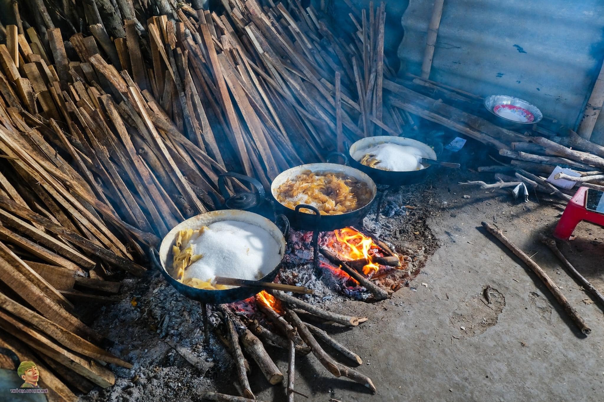 Các làng nghề của Huế rực rỡ mỗi khi Tết đến xuân về - Ảnh 12.