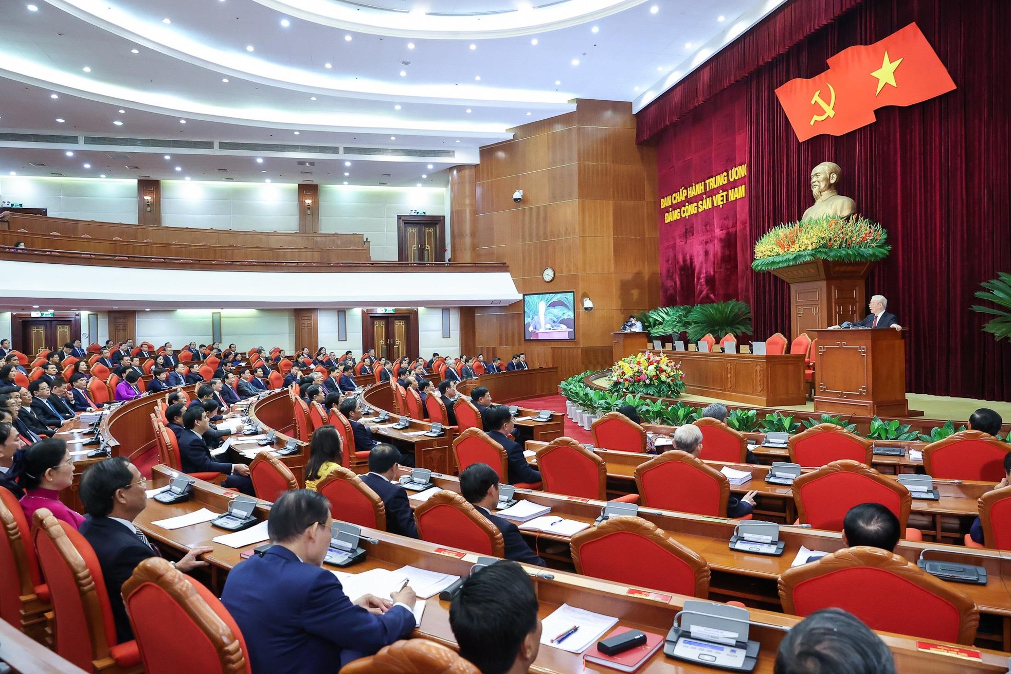 Để từ chức trở thành hoạt động bình thường - Ảnh 2.