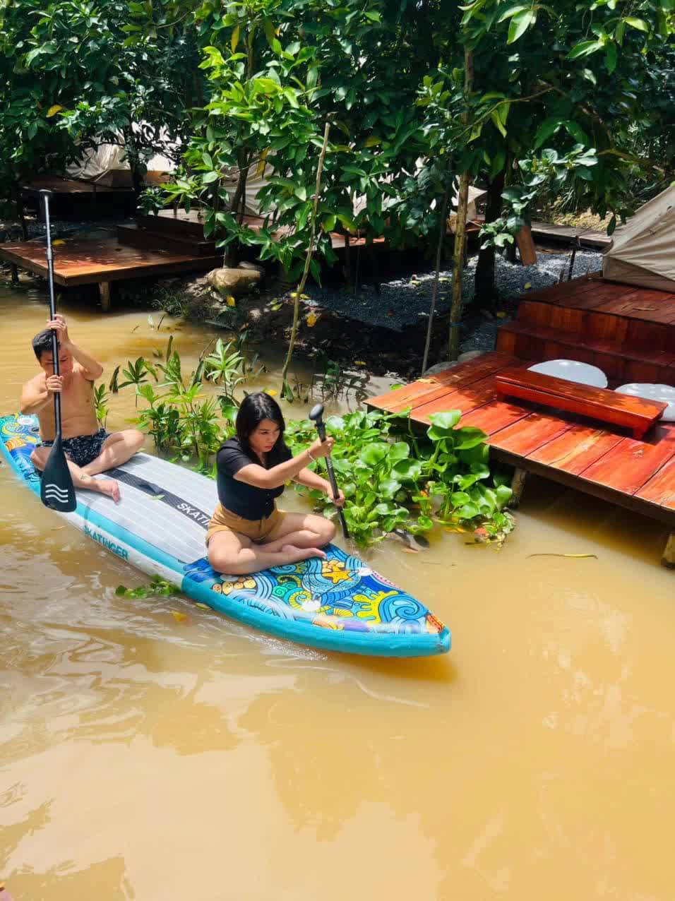 Diễn viên Vân Trang sở hữu khu du lịch tại Tiền Giang gây bất ngờ với cách đặt tên phòng, đưa nhiều người nổi tiếng về diễn tiếp đãi khách - Ảnh 20.