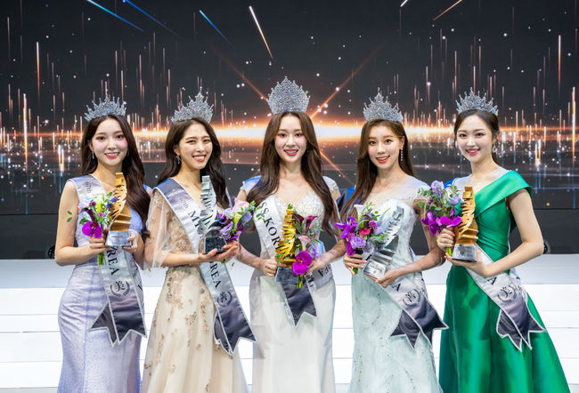 Du học sinh 21 tuổi đăng quang Hoa hậu Hàn Quốc 2023, gây tranh cãi vì ảnh đời thường khác &quot;một trời một vực&quot; - Ảnh 2.