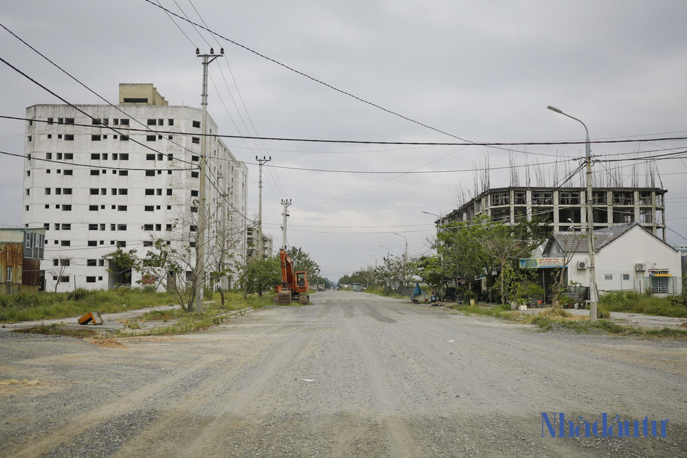 Tại sao có khoảng trống nhà ở xã hội tại các 'thủ phủ công nghiệp' miền Trung? - Ảnh 2.