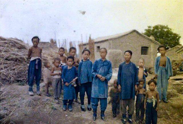 Bộ ảnh cũ ghi lại hình ảnh Bắc Kinh 100 năm trước: Phản ánh chân thực cuộc sống người dân, diện mạo cung nữ trong Tử Cấm Thành ra sao? - Ảnh 3.