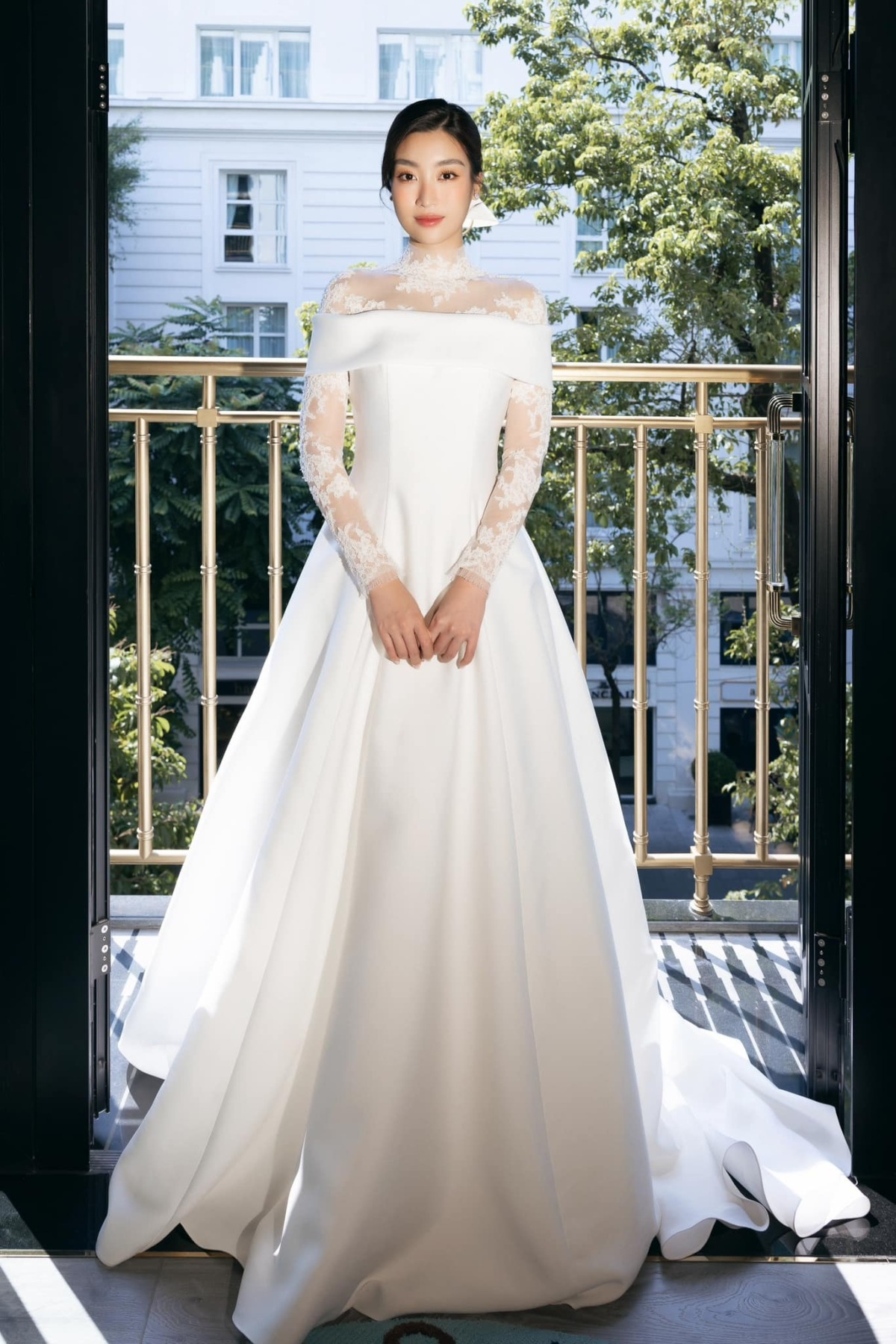 Điểm tên 13 chiếc váy cưới đẹp nhất tại Paris Couture Week Xuân-Hè 2021