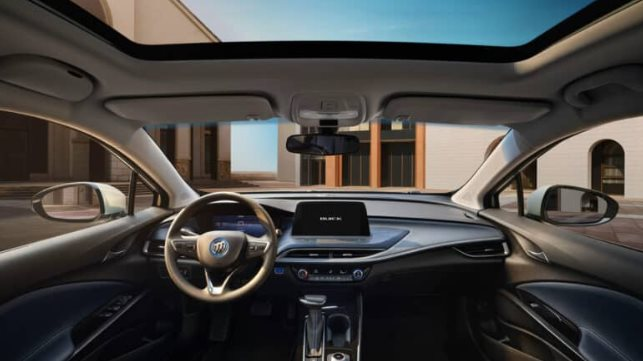 Sedan chạy điện của GM chính thức ra mắt: Đi 430km một lần sạc, giá khởi điểm hơn 300 triệu đồng - Ảnh 3.