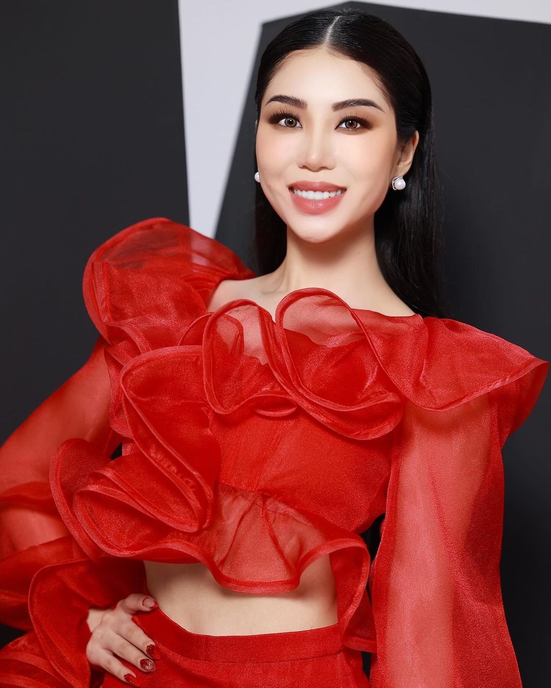 Nhan sắc đời thường của cô gái Việt kiều đăng quang Hoa hậu Trái Đất Việt Nam - Ảnh 4.
