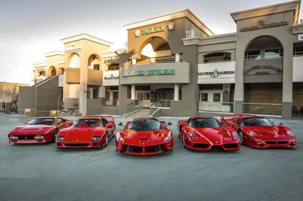 Đã có thể mua siêu xe Ferrari bằng tiền số - Ảnh 1.
