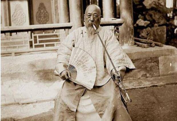Loạt ảnh hiếm của quan lại cuối nhà Thanh: Có “kinh thành tam thiếu” nổi tiếng thời hoàng đế Quang Tự  - Ảnh 5.
