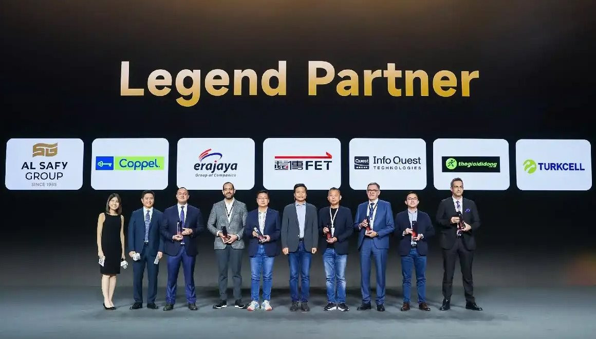 Bán 100.000 máy/tháng, Thế Giới Di Động là đối tác Legend Partner duy nhất của Xiaomi tại Đông Nam Á - Ảnh 1.