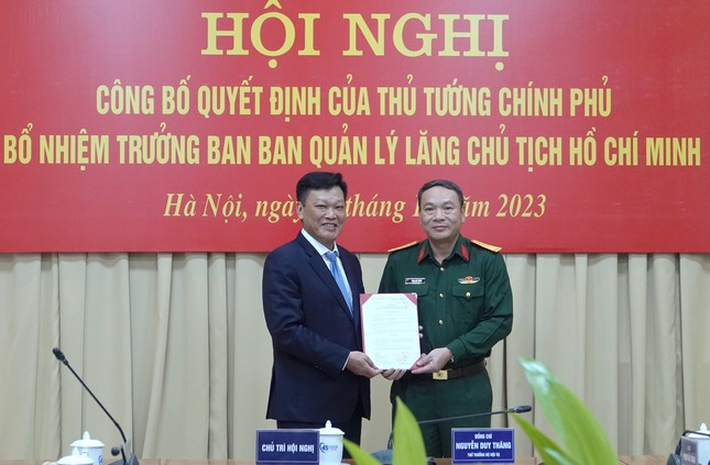 Thủ tướng bổ nhiệm chức vụ mới đối với Tư lệnh Phạm Hải Trung - Ảnh 1.